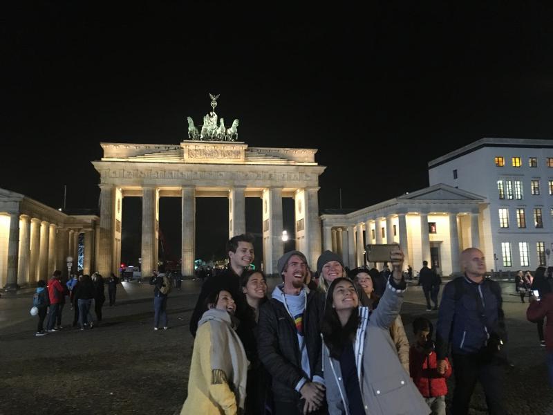 BrandenburgSelfieWNE